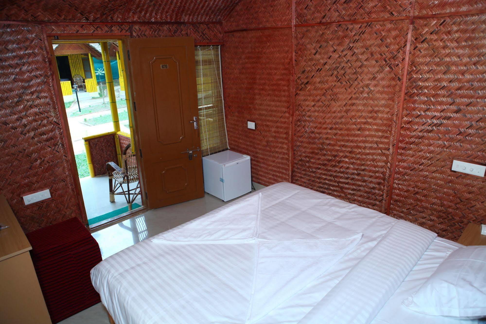 Savithri Inn Bamboo Cottages & Resorts Varkala Zewnętrze zdjęcie