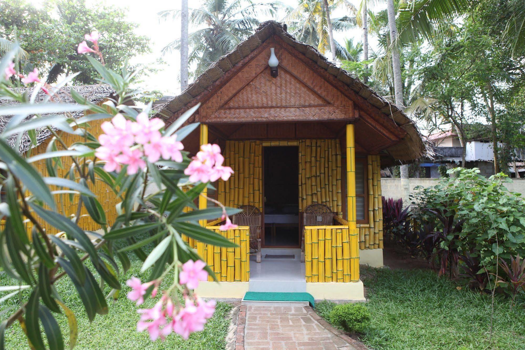 Savithri Inn Bamboo Cottages & Resorts Varkala Zewnętrze zdjęcie