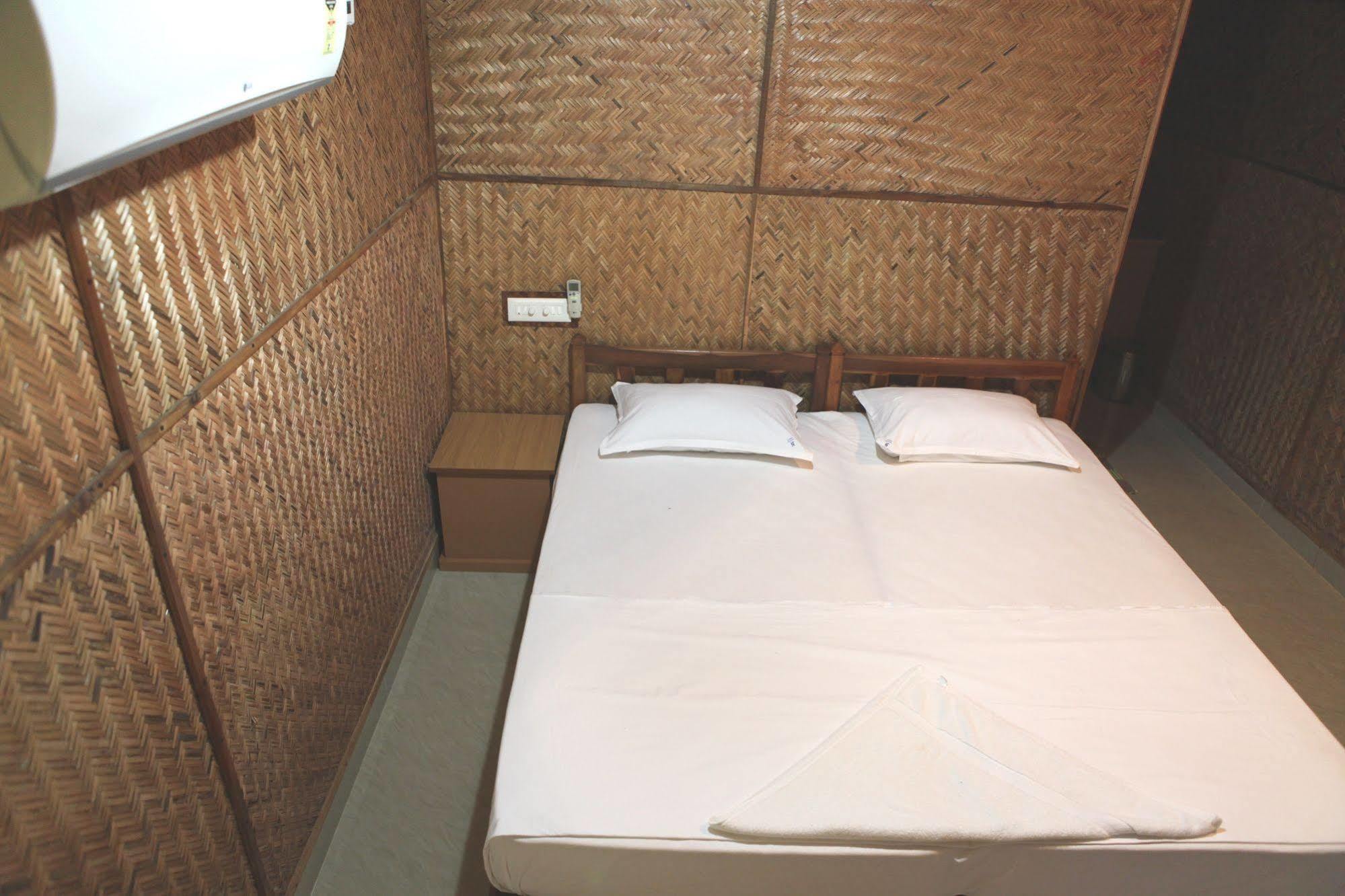 Savithri Inn Bamboo Cottages & Resorts Varkala Zewnętrze zdjęcie