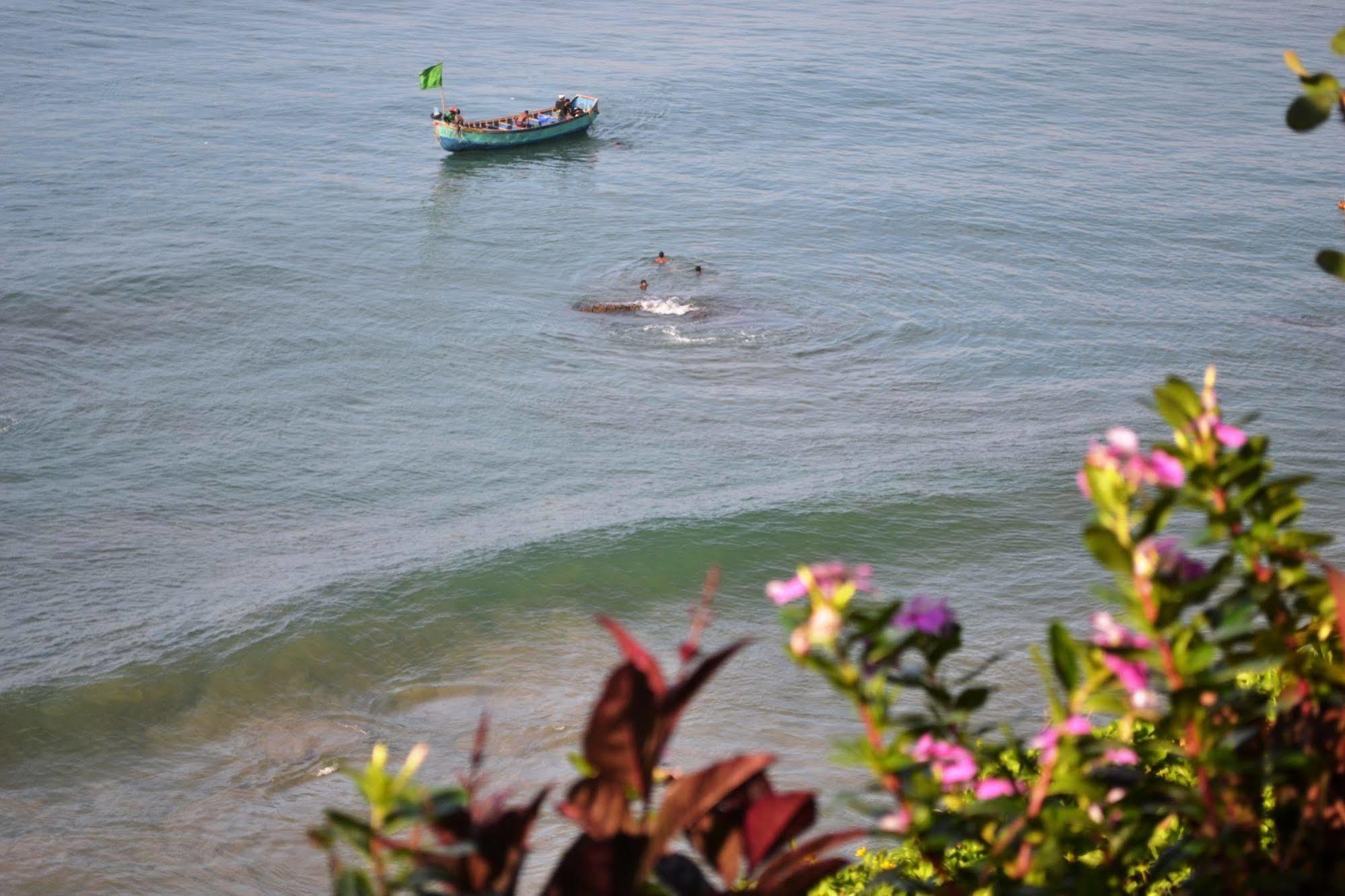 Savithri Inn Bamboo Cottages & Resorts Varkala Zewnętrze zdjęcie