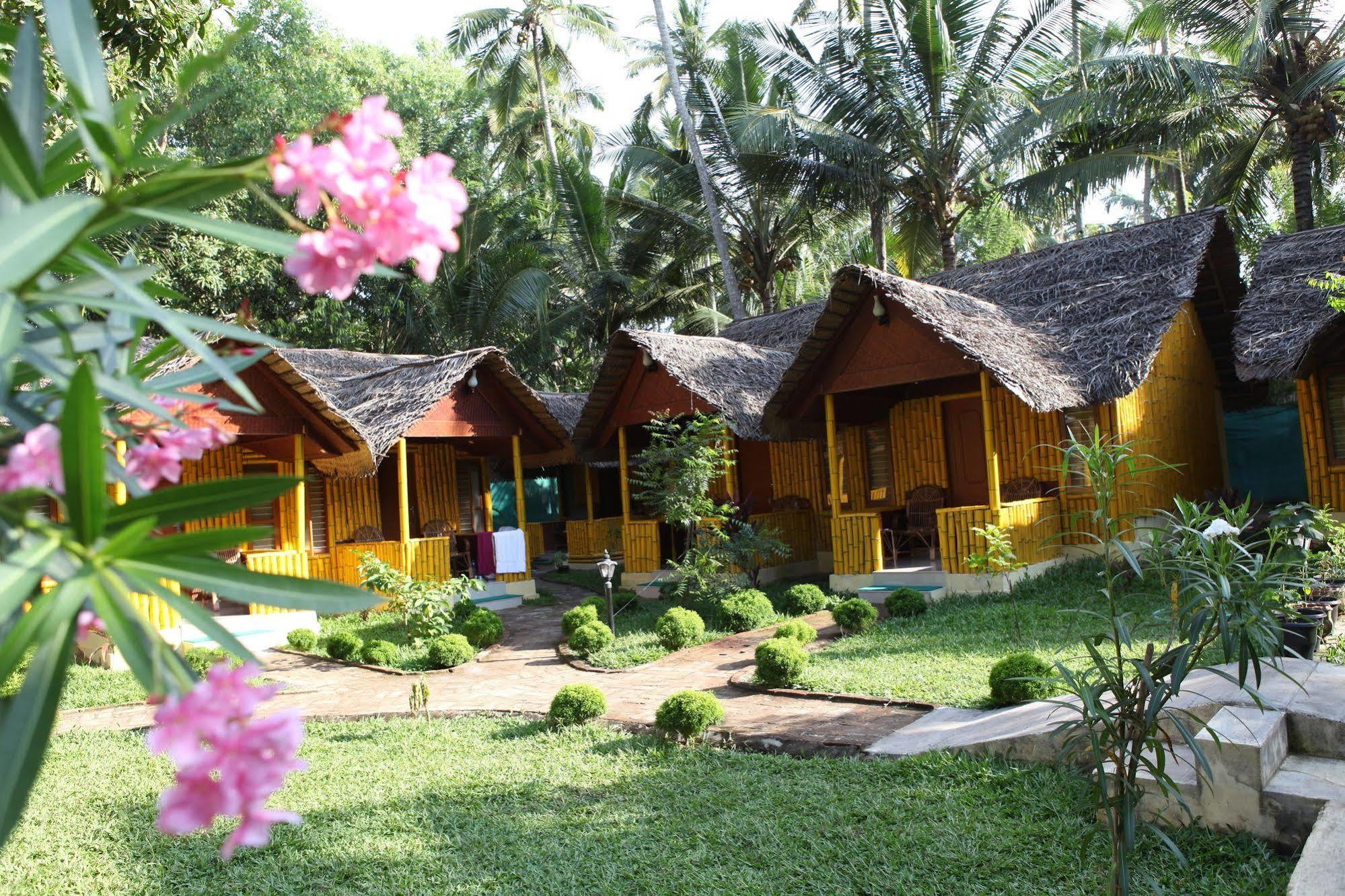Savithri Inn Bamboo Cottages & Resorts Varkala Zewnętrze zdjęcie