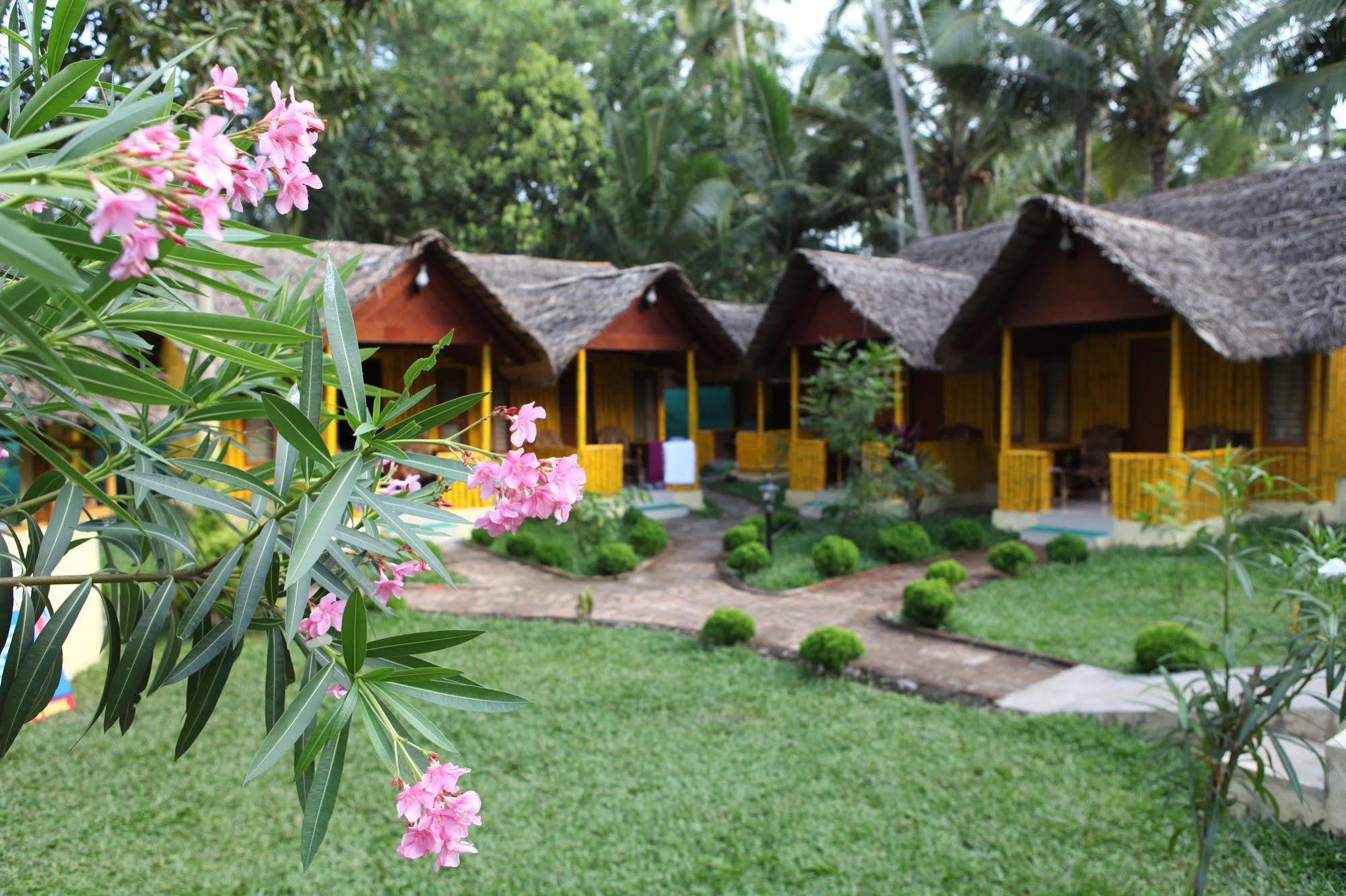 Savithri Inn Bamboo Cottages & Resorts Varkala Zewnętrze zdjęcie
